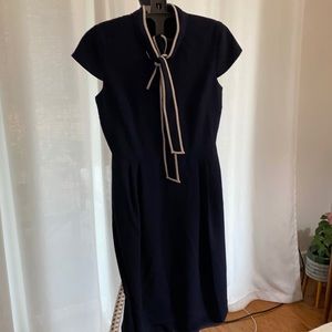 JCrew tie neck dress. Size 4. Navy and white